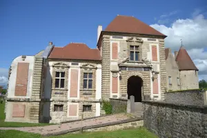 Le château (© Château de Pionsat)