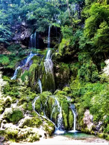 Waterfall of the mill of Vermondans Vermondans (© JE)