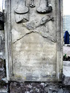 Ruaux - Inscription sur le socle du monument Cupillard (© J.E)