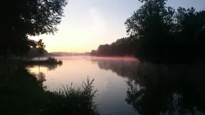 Le plan d'eau au petit matin