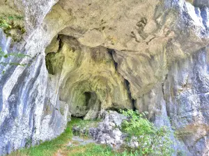 Fondo della grande grotta superiore, lato sud (© JE)