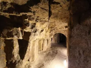 Galeria Corbelled - Cave des Moineaux - Pontoise