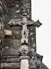 Oostkant van het kerkkruis van Peigney (© J.E)