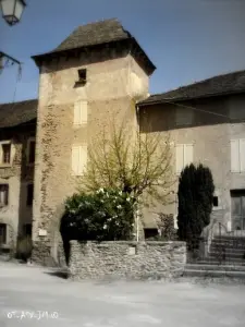 Village Prévinquières