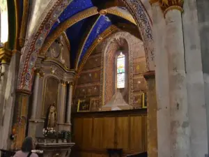 Intérieur de l'église Saint-Corneille