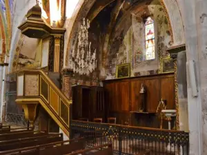 Intérieur de l'église Saint-Corneille