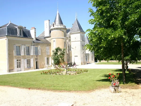 Château de Masseuil - Monument à Quinçay