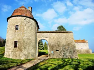 Torre delle Porterie, la vecchia fortezza (© Jean Espirat)