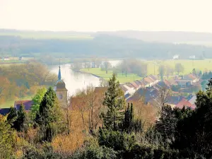 Panorama sud-est, dal castello (© Jean Espirat)