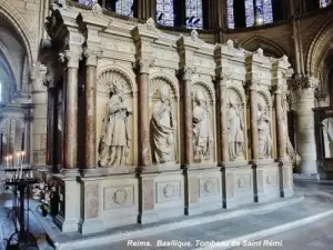 Basilique Saint-Remi - Tombeau de Saint Remi (© Jean Espirat)