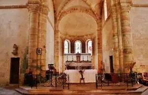 Binnen in de Notre-Dame kerk