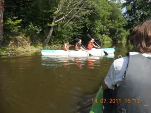 Kanufahren auf dem Couesnon zu Rimou