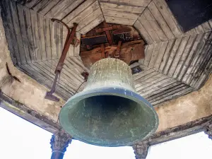 Bell of the clock tower (© J.E)