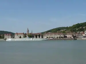 Caudebec-en-Caux - A privileged location along the Seine