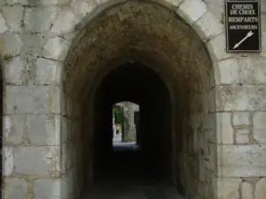 El túnel de las murallas de Rocamadour