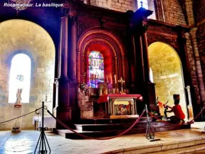 Altar der Basilika (© Jean Espirat)