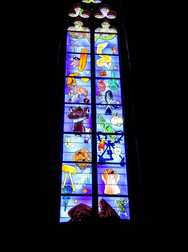 Rodez - Stained glass (© J.E)