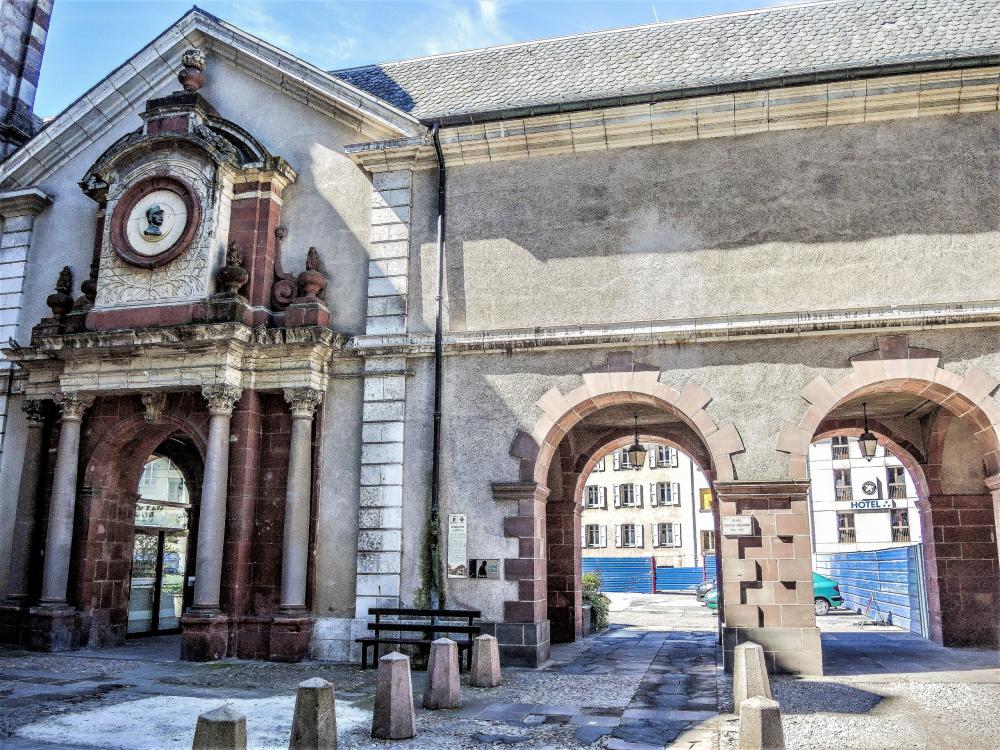 Rodez - Foch gallery (© J.E)