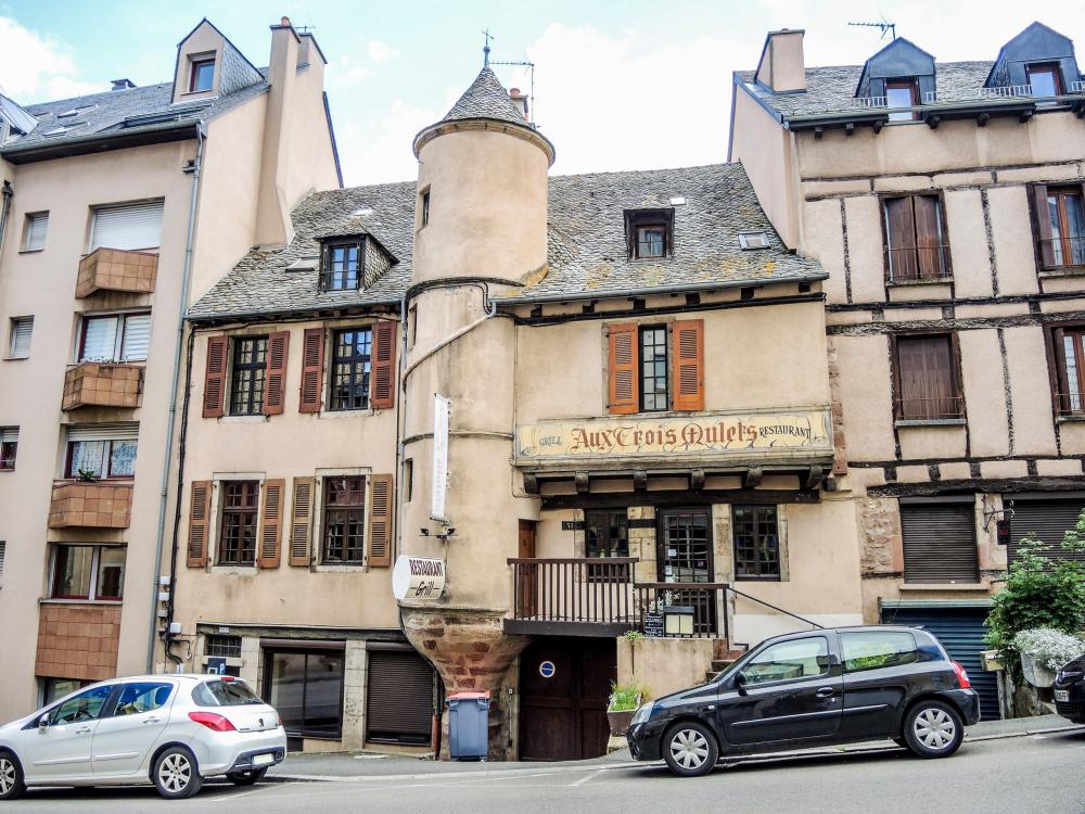 Rodez - Tower house (© J.E)