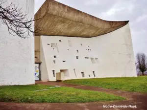 Notre Dame du Haut - Sud Vista (© Jean Espirat)