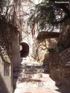 Ombre et mystère dans les ruelles (© Jean Espirat)