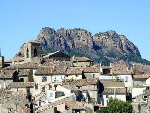 Roquebrune-sur-Argens - Le village médiéval de Roquebrune-sur-Argens