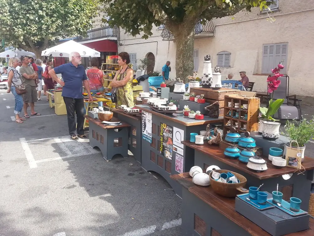 Roquebrune-sur-Argens - Marché potier de Roquebrune-sur-Argens