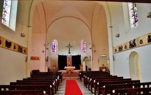 L'intérieur de l'église Saint-Pierre