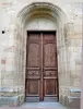 Portal oeste de la iglesia de Saint-Pierre-et-Paul (© Jean Espirat)