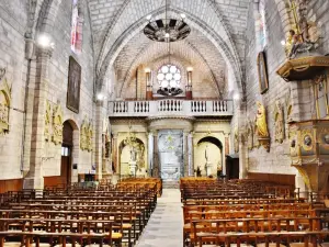 Das Innere der Kirche Saint-Laurent