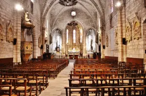 Das Innere der Kirche Saint-Laurent