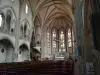 Interior da igreja de Saint-Affrique