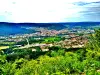 Saint-Étienne-lès-Remiremont und Remiremont, von Saint Mont aus gesehen (© JE)