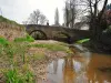 Hübsche Steinbrücke