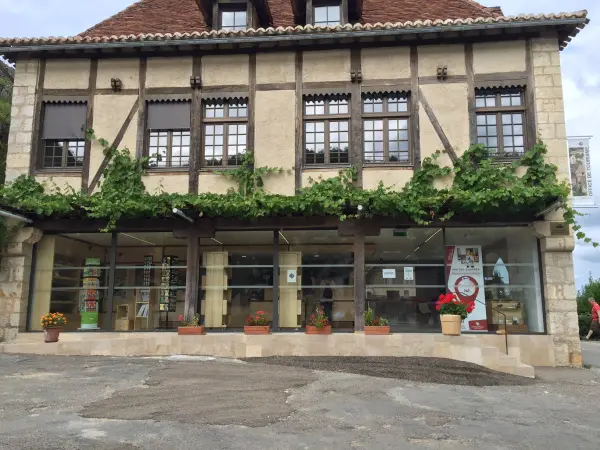 Tourist Office of Saint-Cirq-Lapopie - Information point in Saint-Cirq-Lapopie