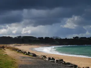 Playa de guesclin, cielo tormentoso