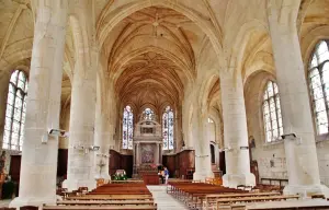 L'intérieur de l'église Saint-Crépin