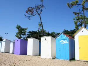 サン＝ドニ＝ドレロンのビーチ小屋