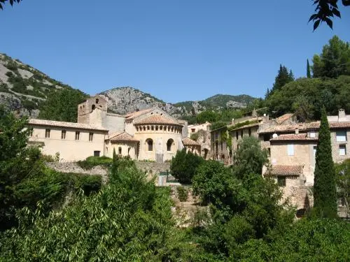 Abdij van Saint-Guilhem-le-Désert - Monument in Saint-Guilhem-le-Désert