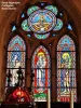 Stained glass window of the choir of the collegiate church (© Jean Espirat)