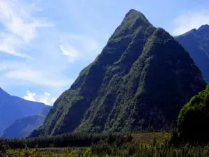 Piton de Onze Heures - Roche Plate Rivière des Remparts（罗氏板）