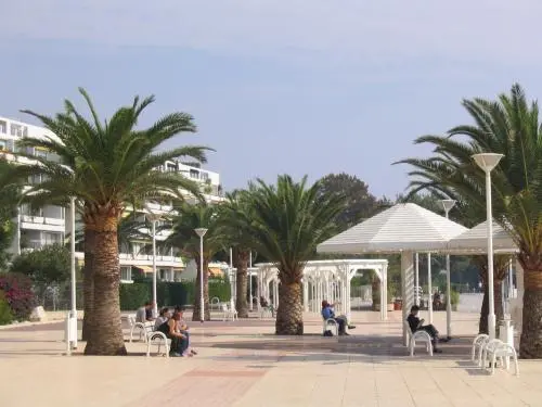 Saint-Laurent-du-Var - Promenade des Goelands
