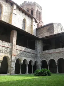 Claustro de la Catedral de San Lizier