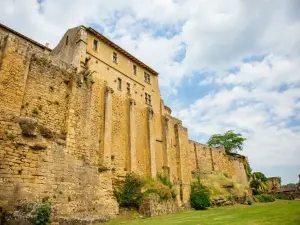 Ciudad medieval de Saint-Macaire