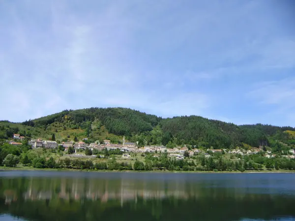 Озеро - Saint-Martial - Природный комплекс — Saint-Martial