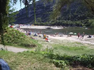 The Sauze beach and the canoe jetty