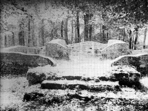 Gallo-Romeinse tempel in het bos van Londe