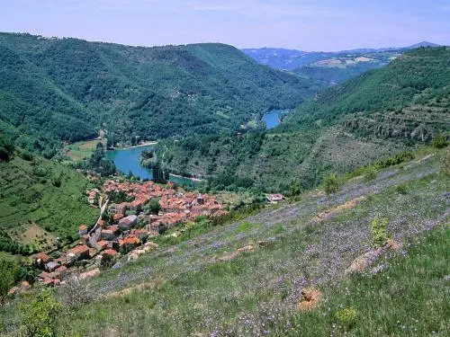 Saint-Rome-de-Tarn - Führer für Tourismus, Urlaub & Wochenende im Aveyron