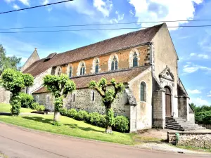 Eglise Saint-Jean-Baptiste (© J.E)