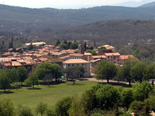 Saint-Vallier-de-Thiey - Führer für Tourismus, Urlaub & Wochenende in den Alpes-Maritimes